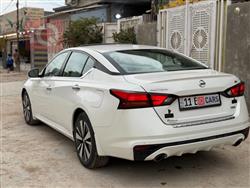 نيسان ألتيما